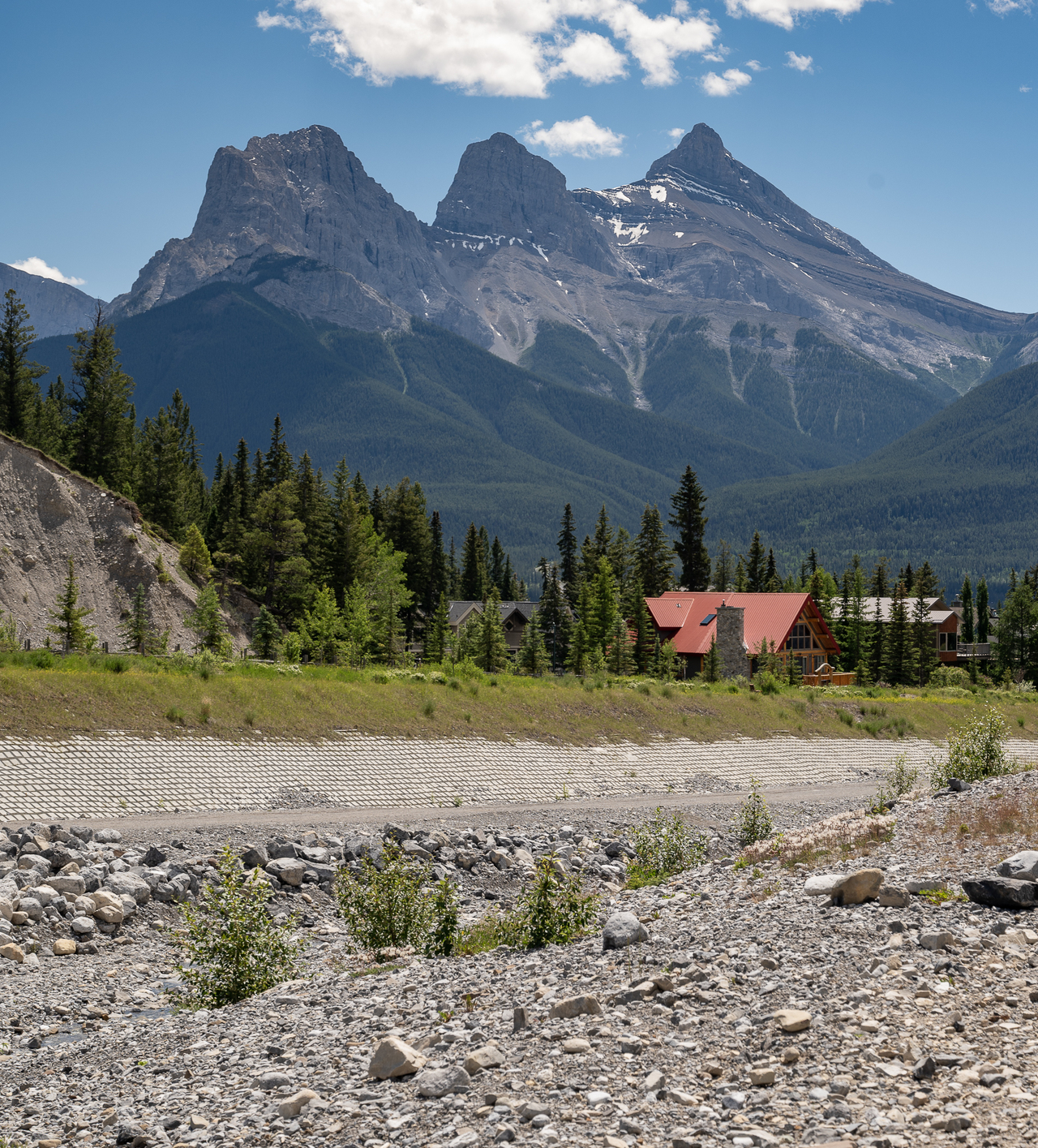 3 Sisters from approach