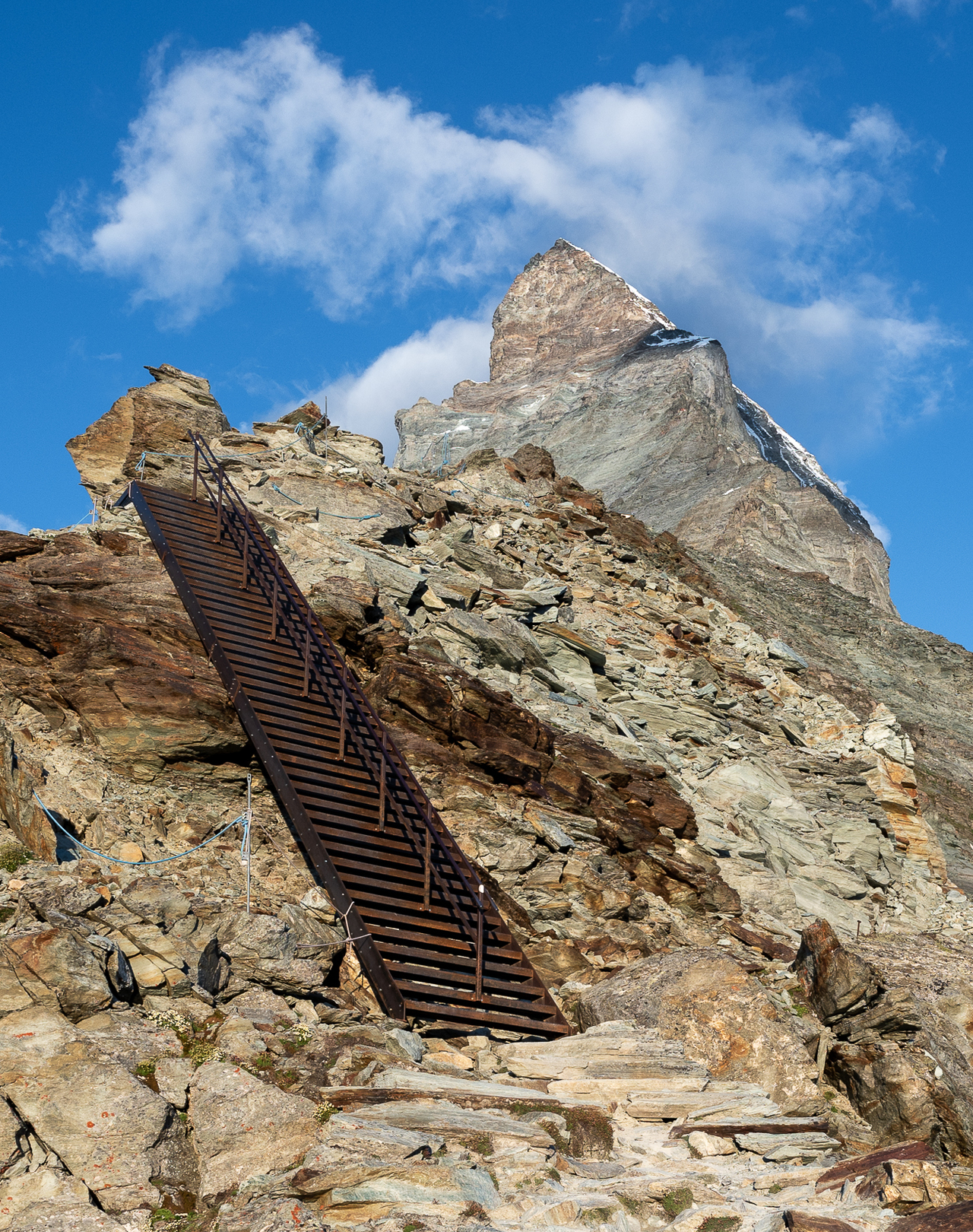 stairs-to-Hornlihutte_